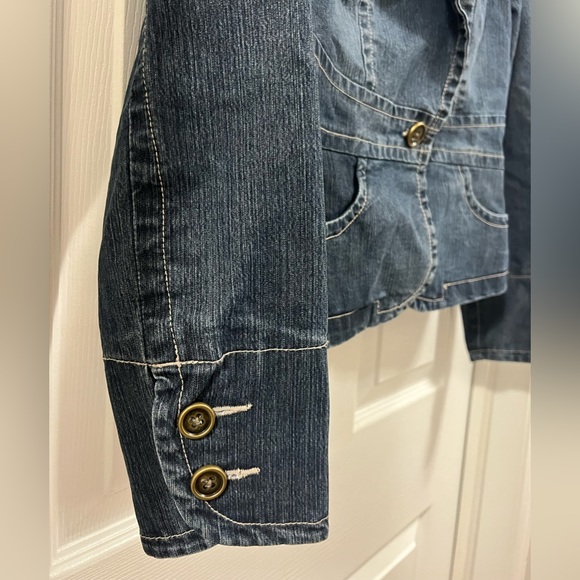 Denim jacket - Picture 3 of 6